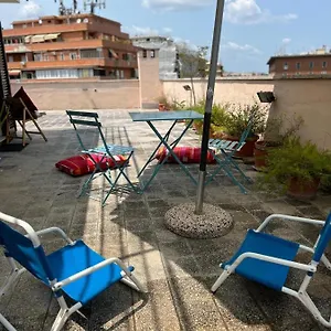 Con Ampio Terrazzo , Roma Italia